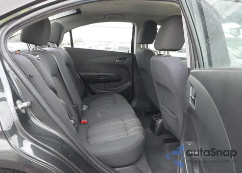 2016 Chevrolet Sonic Lt Auto z USA, uszkodzony, nr VIN 1G1JC5SH0G4106892